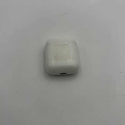 Apple AirPods Wireless Charging Case A1602 White Good Condition Lightning