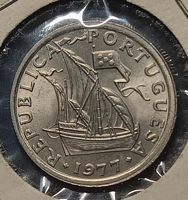 1977 Portugal 2 1/2 Escudos. Uncirculated. Bright Details. Beautiful. 