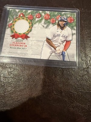 2022 Topps Holiday - Mega Box Relics Vladimir Guerrero Jr. #WRC-VG (MEM)
