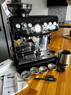 Sage Barista Express Black Espresso Machine Built In Grinder Steam Wand Jug