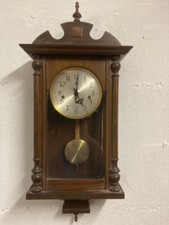 Orologio a pendolo del 900 delicato e funzionante, richiede registrazione e cura