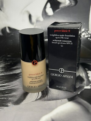 NIB Giorgio Armani 4.5 Light Medium POWER FABRIC Matte Foundation spf 25!