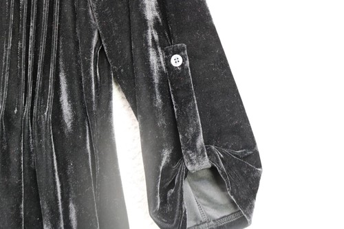 Coldwater Creek Women's Black Velvet Dress-Size Medium-Tabbed Sleeves - Picture 4 of 10