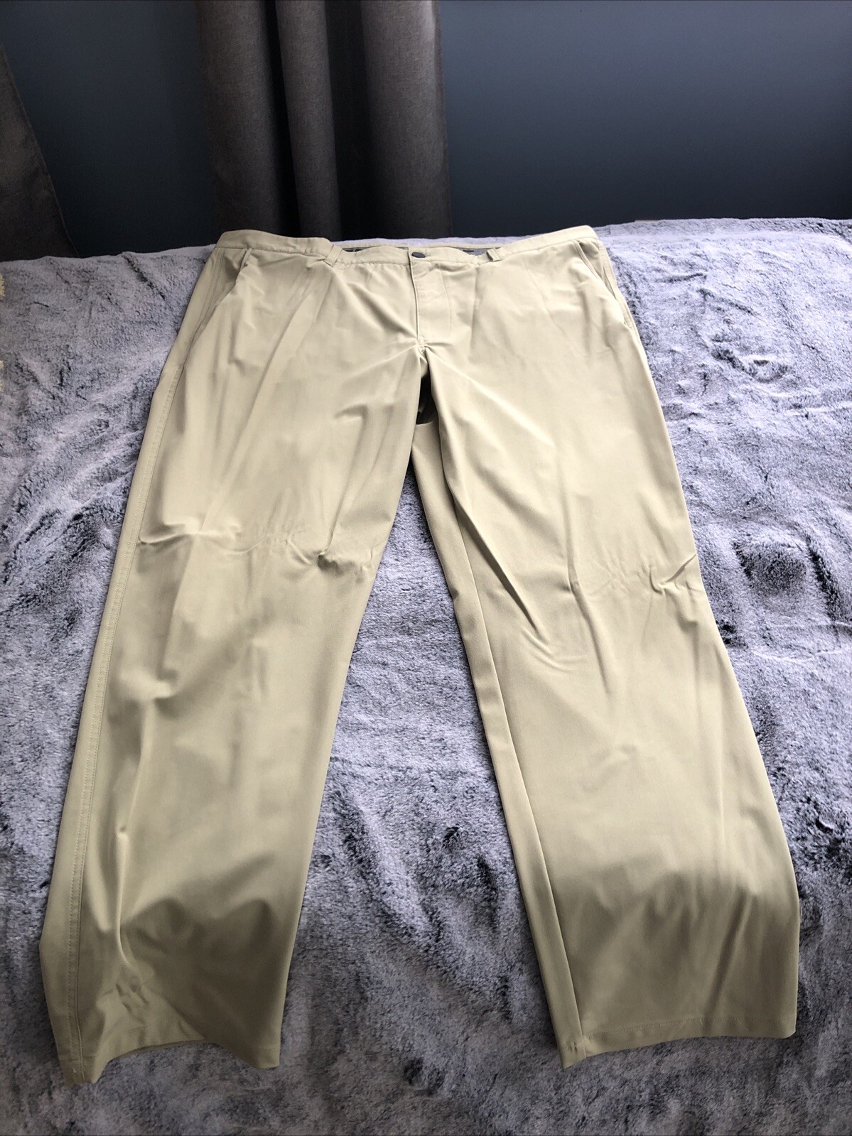 Men’s 32 DEGREES COOL STRETCH PERFORMANCE Tan Poly  Pants 42/32. Pre-Owned.