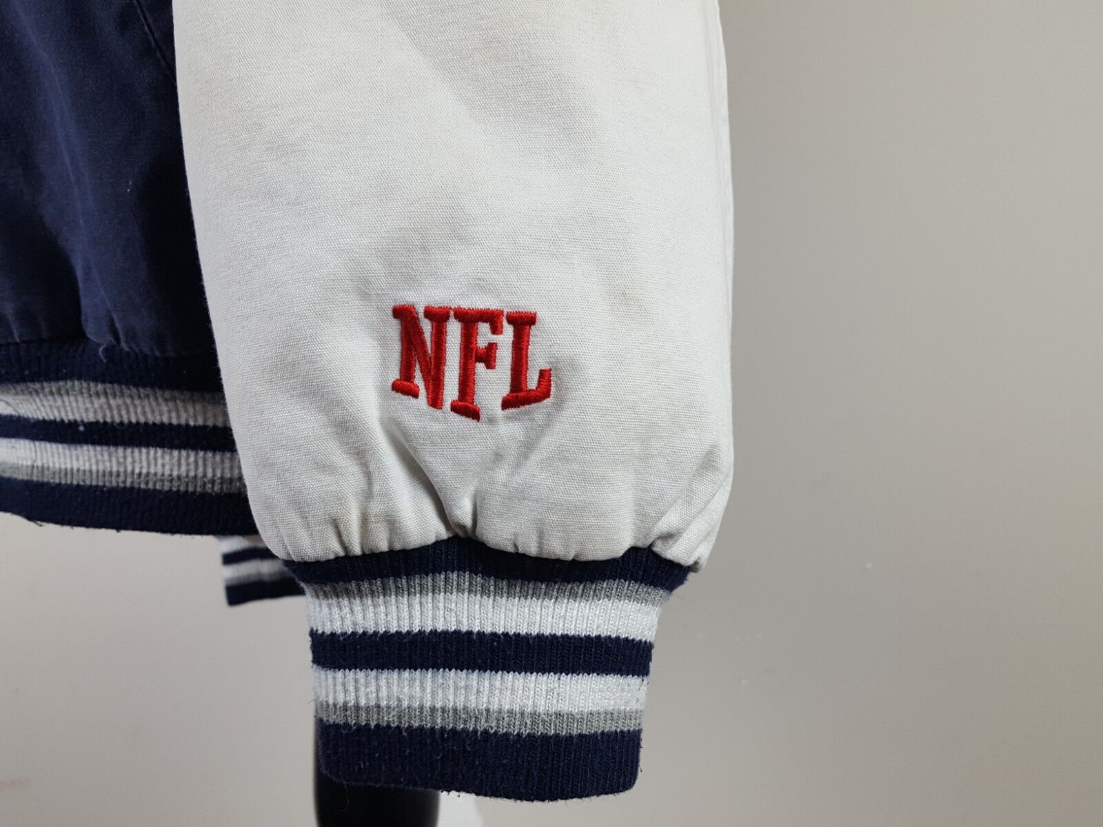 Vintage NFL New England Patriots Embroidered Sweatshirt Men's XL 1960 Hoodie