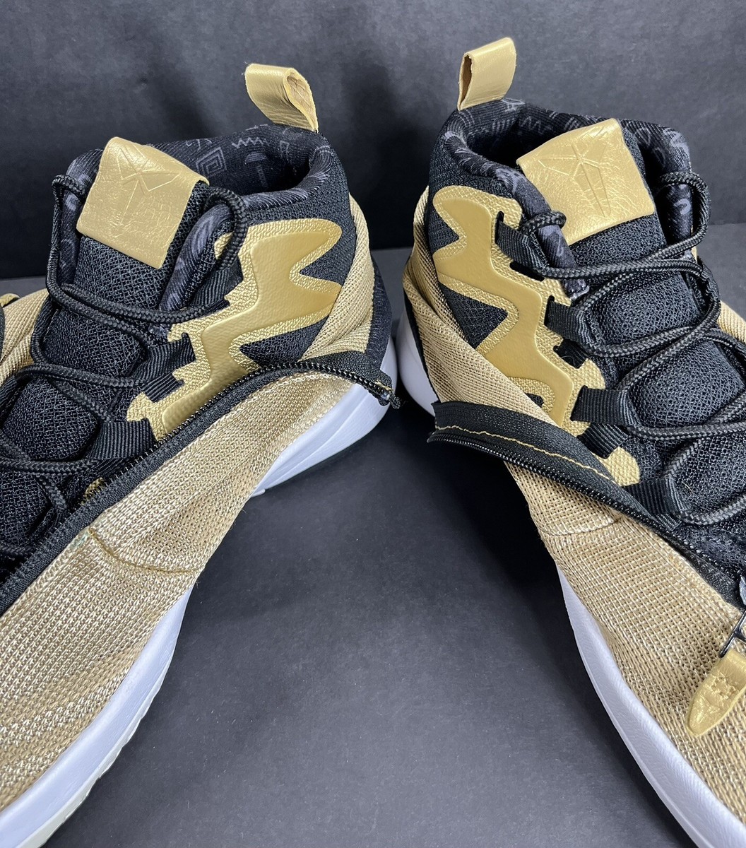 Nike Zoom Kobe Icon Metallic Gold Basketball Shoes Mens  display picture 1