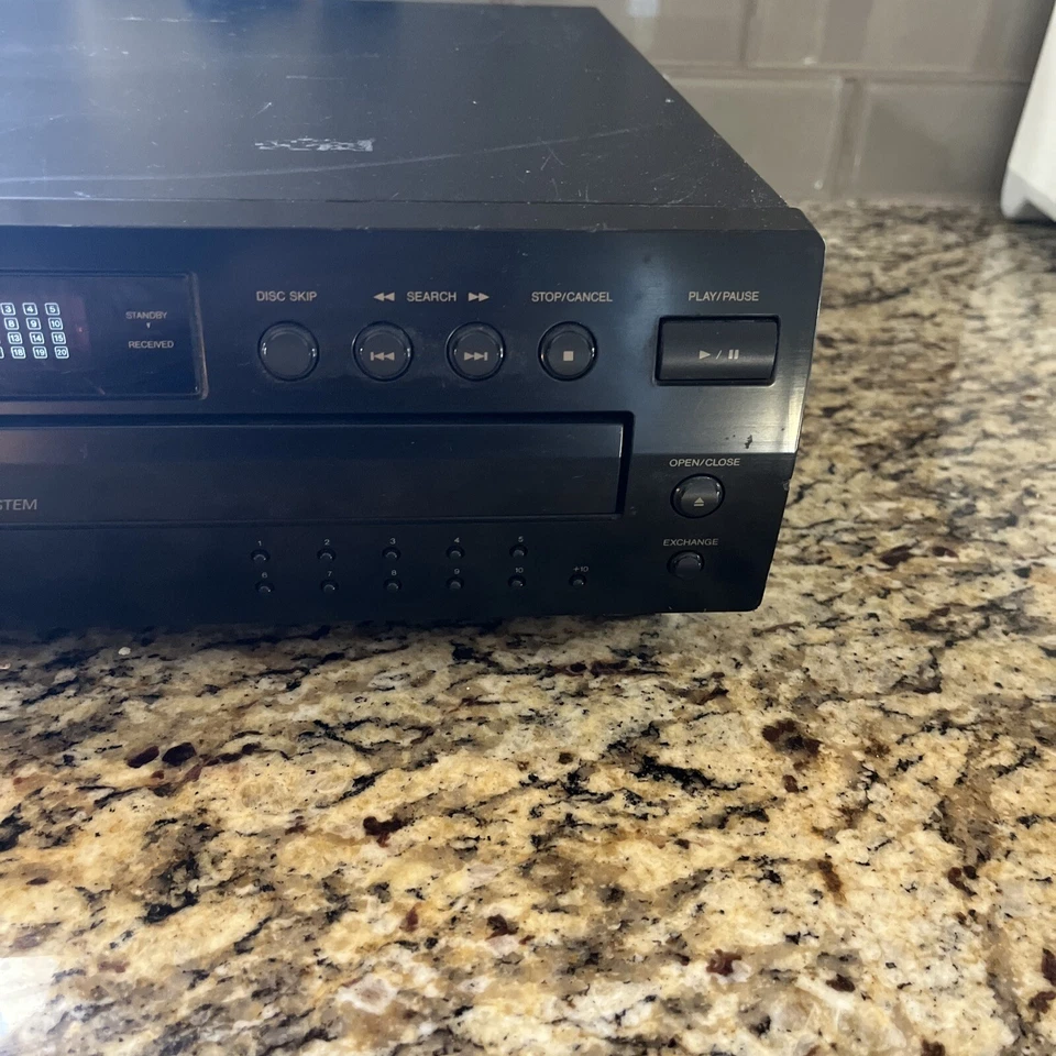 JVC XL-F254BK CD Automatic Disc Changer. Disc Tray Wont Open. Sold As Is - Image 4 of 4