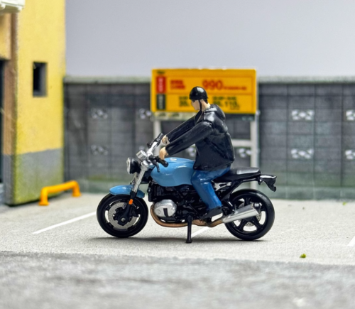 GB CM 1:64 Blue R nineT Man Figure Sports Model Diecast Collect Motorcycle - Picture 1 of 7