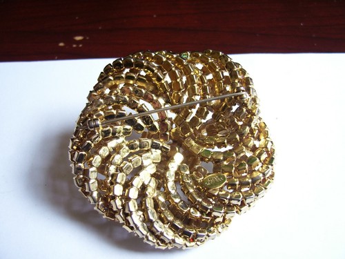 Vintage Alice Caviness Large Rhinestone Pinwheel Pin Champagne AB Colors Signed - Picture 5 of 10