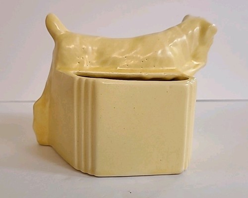 Nelson McCoy Dog with Coat / Blanket Yellow Planter 1940's Top 100 Findables - Picture 5 of 15