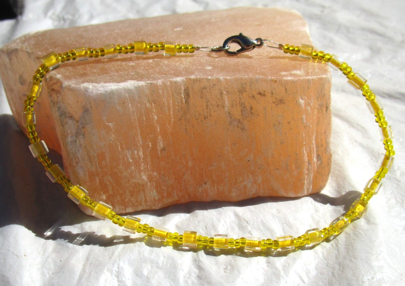 Beaded anklet bracelet yellow silver-tone 10"