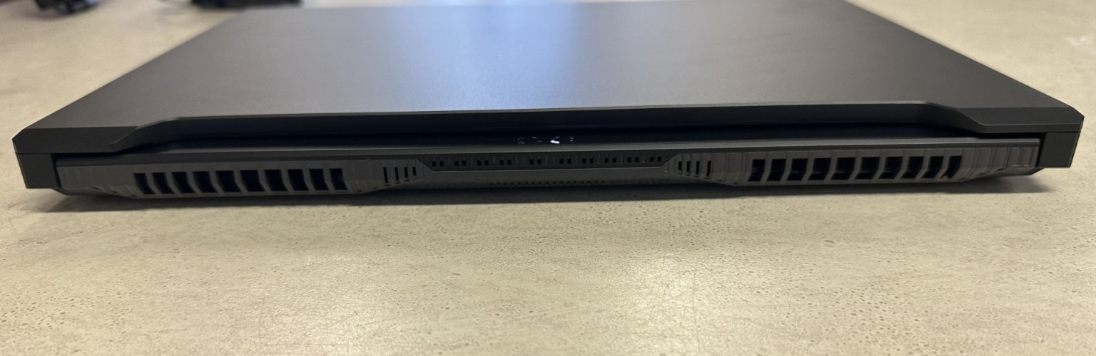 Asus TUF Gaming A16 FA617NT 16" FHD+ Ryzen 7 7735HS 16GB RAM 512GB SSD RX 7700S