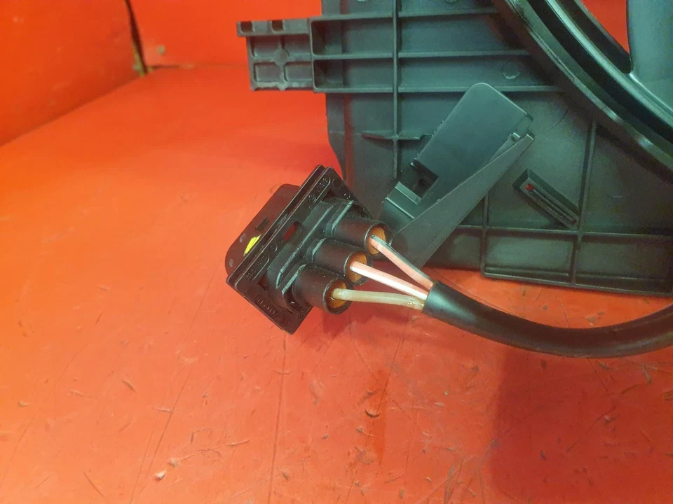 SKODA FABIA MK3 COOLING FAN 2019 1.0L PETROL CHYB - Image 2 of 4