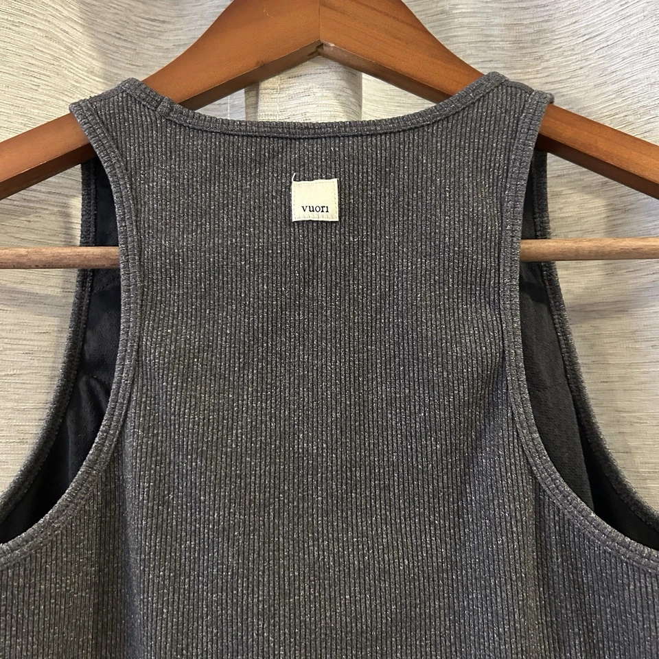 VUORI Mudra Plyo Tank Top Women's Built-In Bra YOGA No Size Tag - Imagem 4 de 4