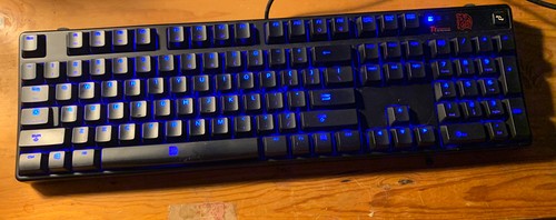 Tt eSPORTS by Thermaltake Poseidon Z Black/RGB Mechanical Gaming Keyboard - Picture 1 of 8