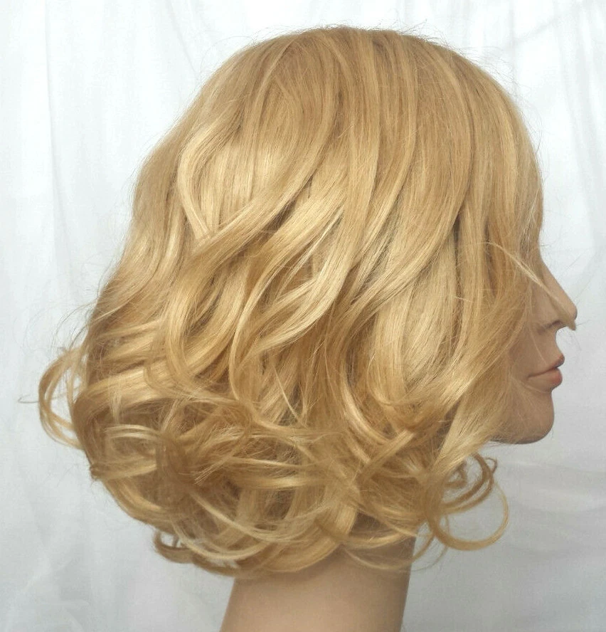 Peluca de cabello humano Revlon Analisa 6611 mono color superior: trigo dorado Foto 4 de 4