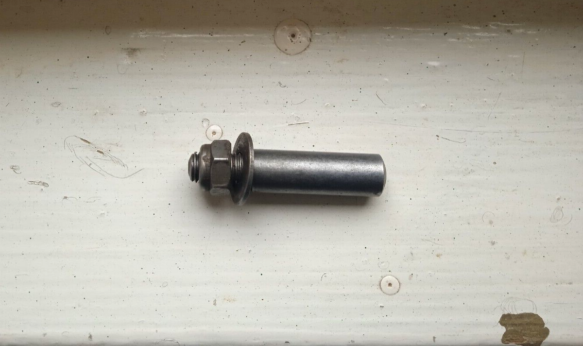 Clavette de pédalier D.9,5x42 mm pour Solex / Peugeot 103 / MBK 51