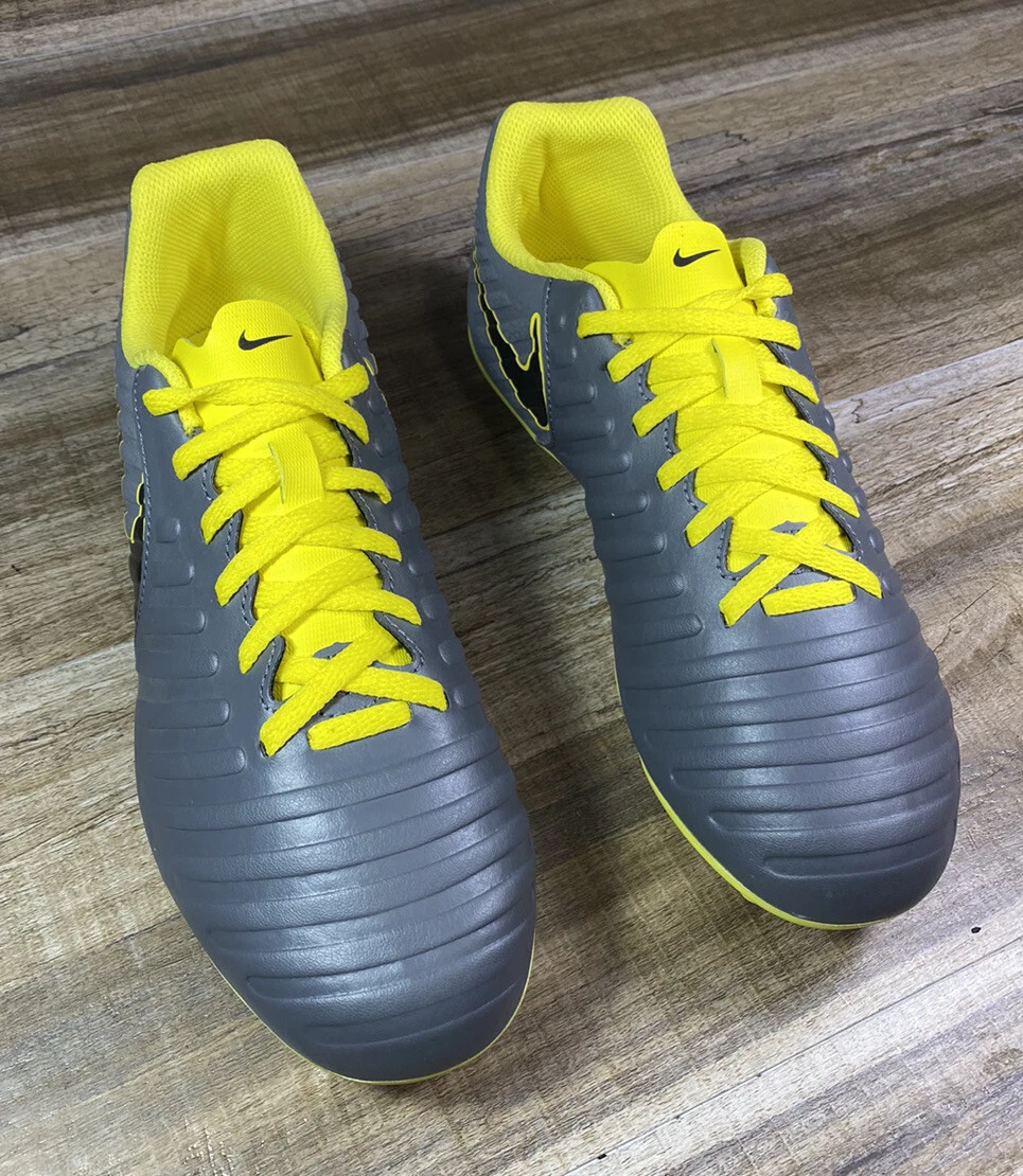 Nike preschool shop soccer cleats