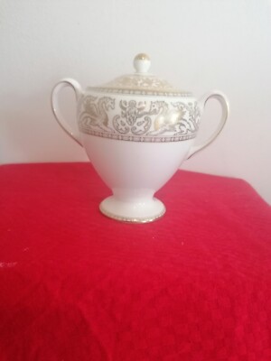 Wedgwood Gold Florentine W2419 Deckelzuckerschale. Unbenutzt