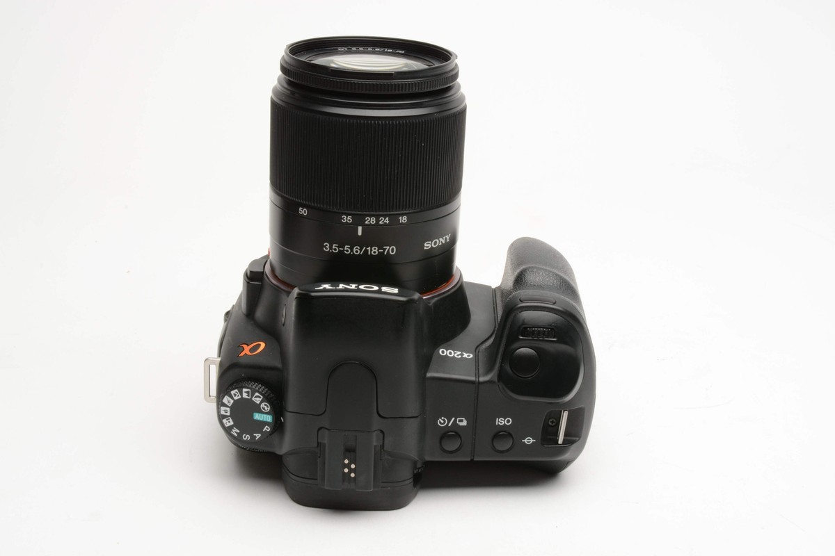Sony Alpha A200 10.2MP DSLR w/18-70mm f3.5-5.6 zoom lens