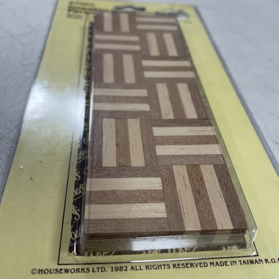 Suelo de parquet de madera genuina para casa de muñecas Houseworks #7007 72 cuadrados Pulgadas 1982 Nuevo Foto 2 de 4
