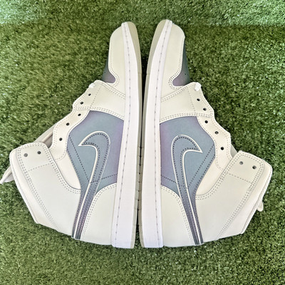 Jordan   AIR JORDAN 1 MID SE  PHANTOM WHITE / GREY    MEN S 11   