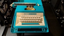 Petite International Typewriter thumbnail