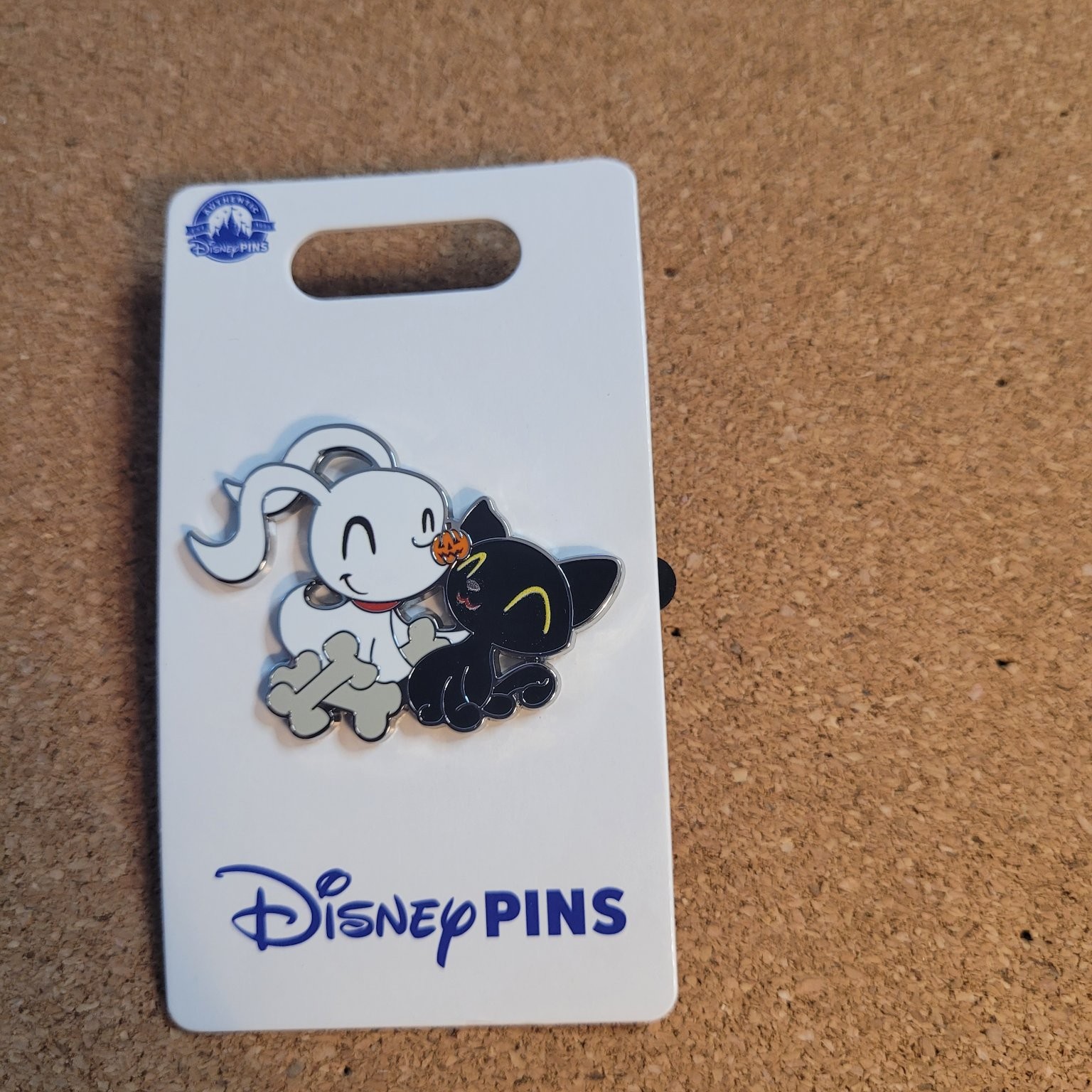 Nightmare Before Christmas Zero with Black Cat Disney Pin New on Card