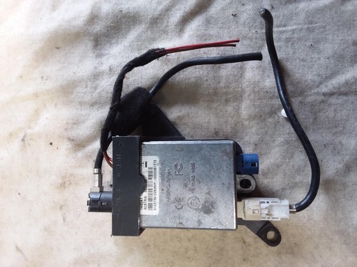BMW X5 E70, 03/07-08/13 - USB HUB ANTENNA CONTROL MODULE 9123739-01