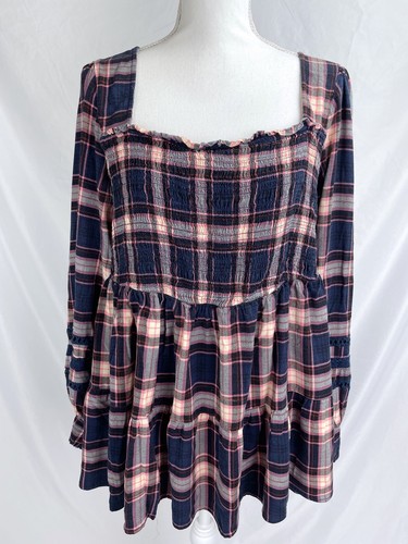 Torrid Size 3 Smocked Top Plaid Purple Shirt Long Sleeve Square Neck