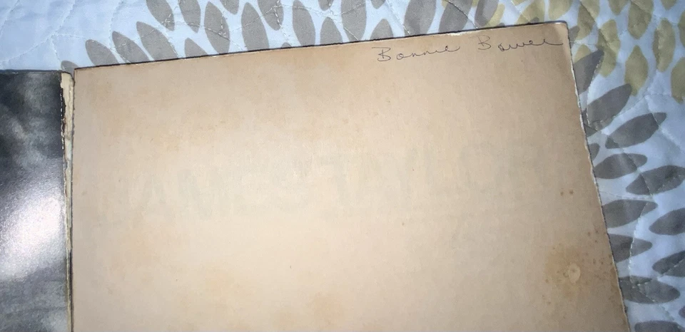 1971 James Taylor Music Song Book-Information, Illustrations,Guitar Cords - Image 4 of 4