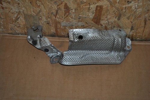 BMW E90 320si Wärmeisolierung Hitzeschutzblech Unterboden Luftleitblech Getriebe