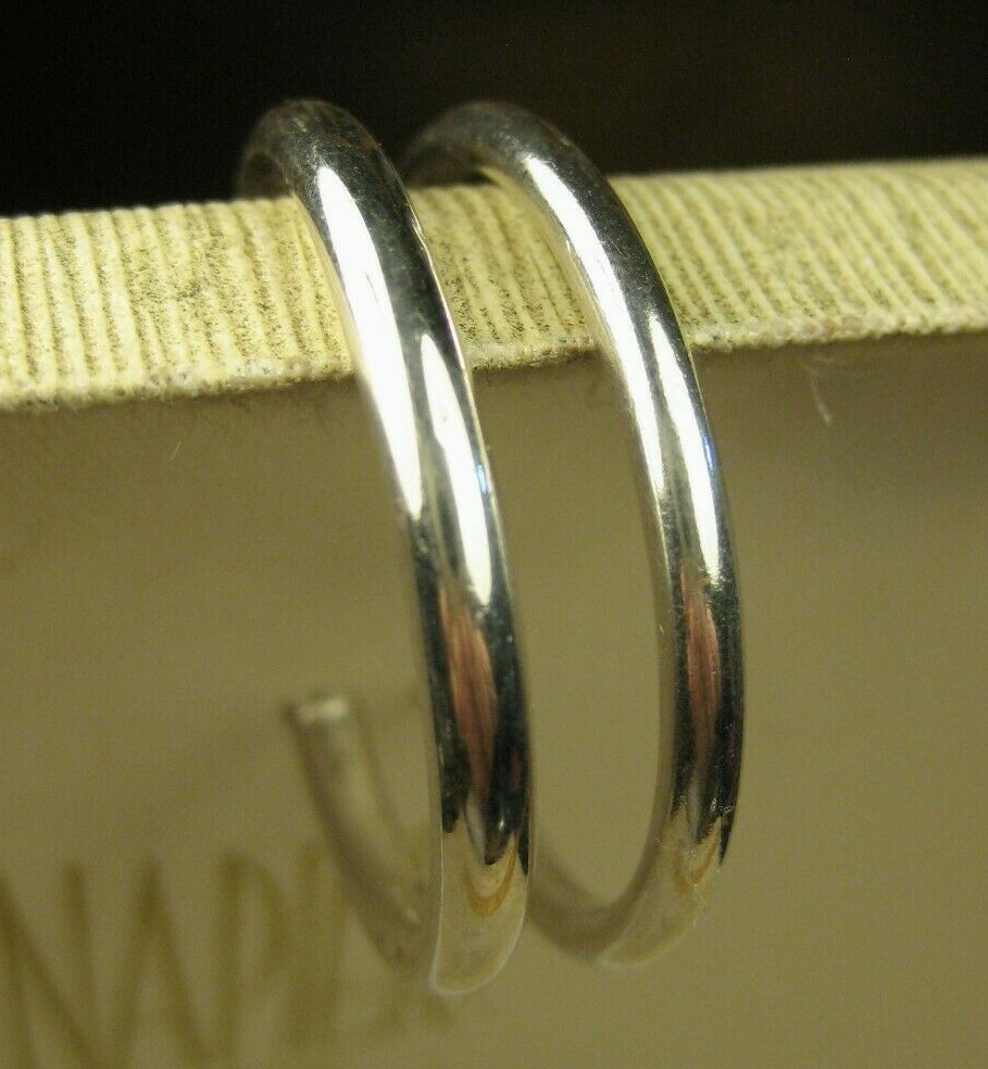 Heavy Women's Small Solid Sterling Silver Polishe… - image 1