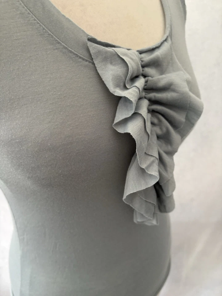 Top Paul and Joe Sister sin mangas gris azul con volantes talla S Foto 2 de 4