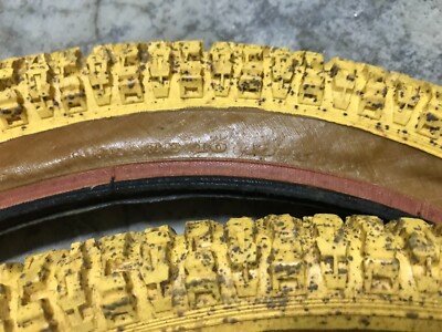 Pneu BMX NTKK 20x2.125 Jaune – Old School Années 80, NOS (New Old Stock) Japon