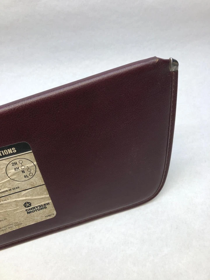 Dodge Ram W150 D150 1981-1993 par de parasoles de vinilo rojo/granate izquierdo y derecho Foto 4 de 4