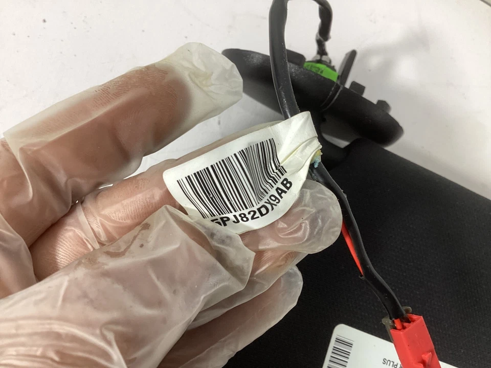 2011 - 2014 Dodge Charger Front Right Passenger Side Sun Visor Sunvisor OEM. - Image 3 of 4