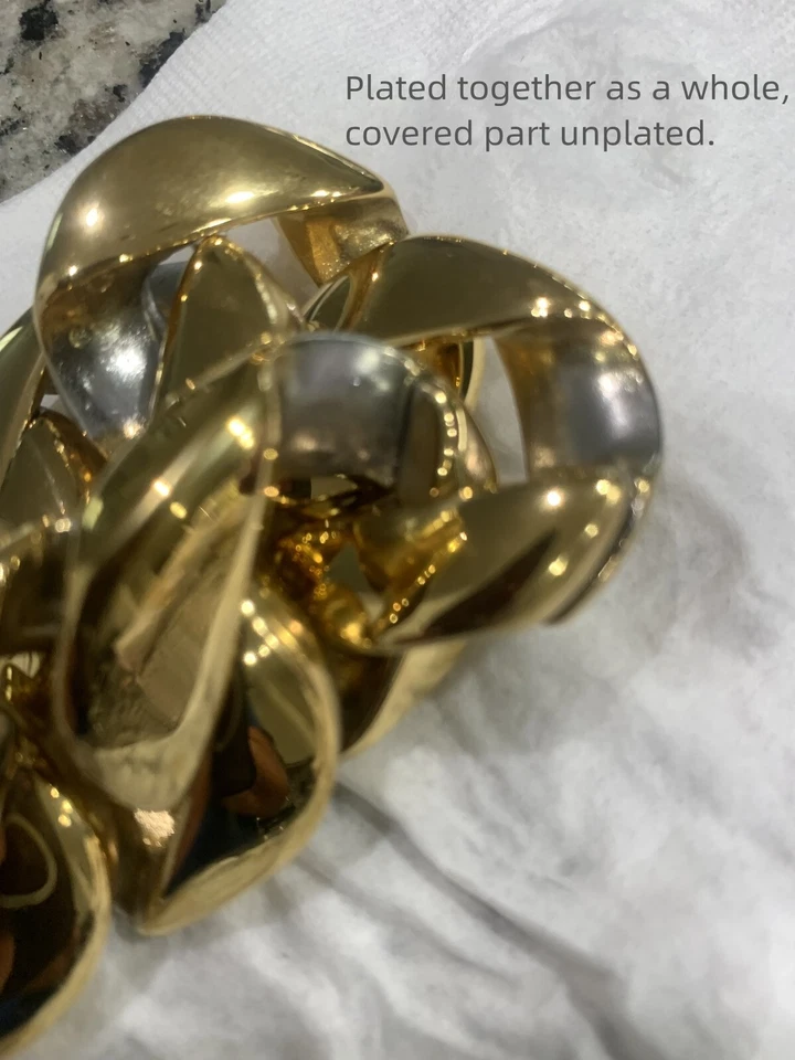 24mm/32mm Heavy Men's Gold Tone Stainless Steel Curb Cuban Link Chain Necklace - Image 2 of 4