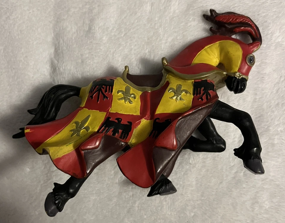 Figuras de acción de caballeros medievales Papo Horse 2002 y mujer Foto 2 de 4