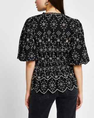 Chemisier Femme River Island Noir Et Blanc à Motifs - Taille 10 Avec Volants - Occasion Très Bon état