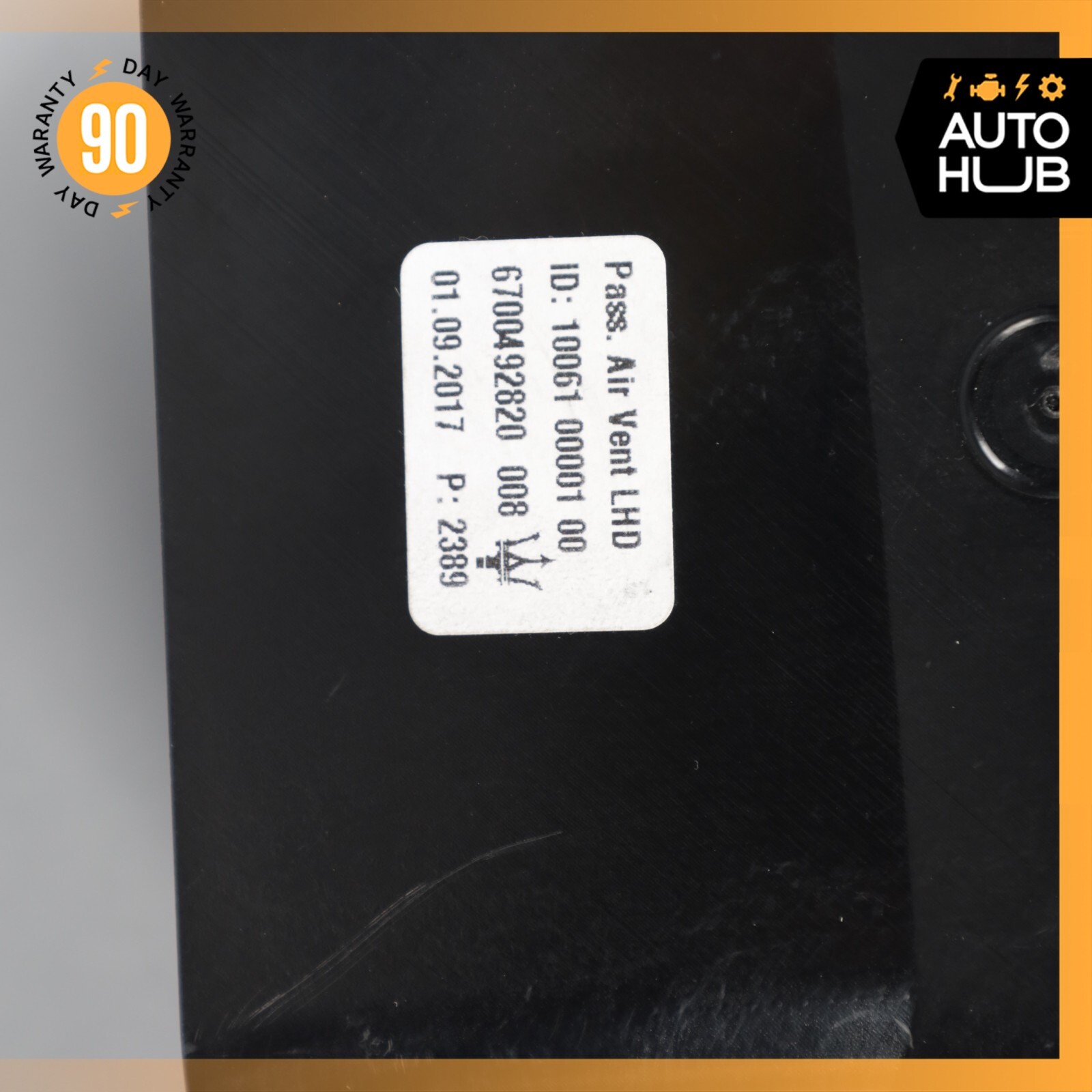 17-20 Maserati Levante M161 Dashboard Dash AC A/C Air Vent Right Trim OEM 73k