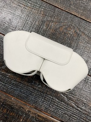 Air Pods Max Replacement Case Magnetic Unbranded White