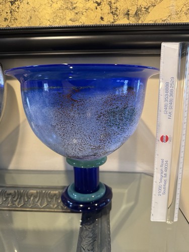 Kosta Boda Kjell Engman CANCAN #59700- Large Blue Pedestal Bowl Signed - Picture 2 of 5