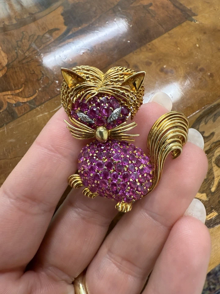 TIFFANY & CO. 18k Yellow Gold, Ruby & Diamond Cat Clip Pin Brooch Vintage 1960s - Image 2 of 4