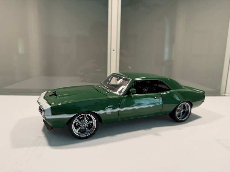 1.18 1968 YENKO  CAMARO GMP DIECAST 1.18  HARD TO FIND.