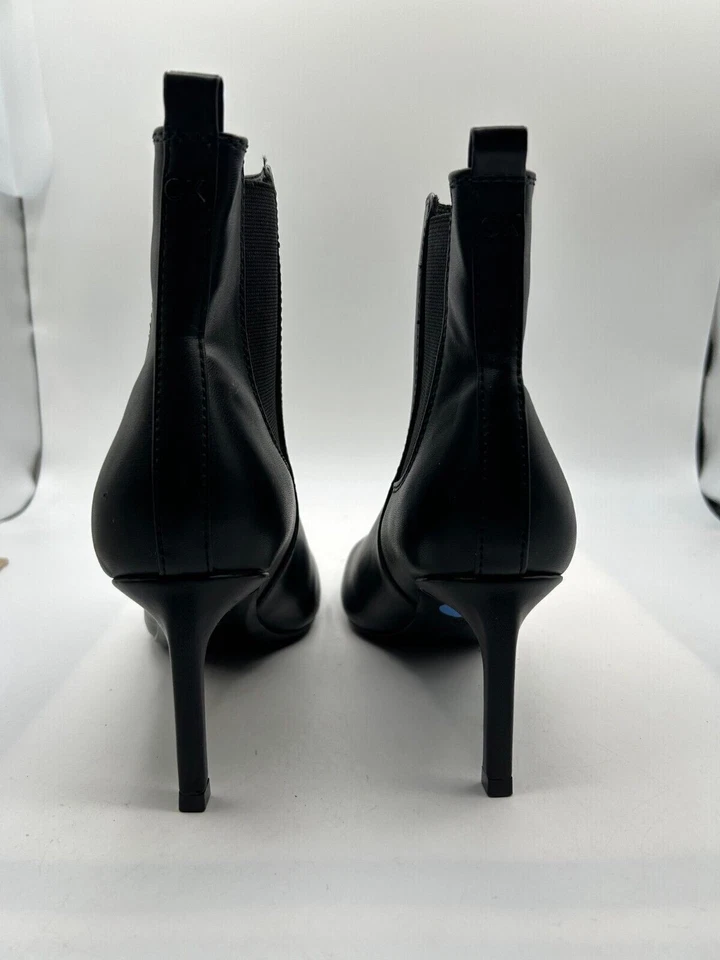 Женские сапоги Calvin Klein размер 7,5 черные кожаные с заостренным носком повседневные для вечеринок - Изображение 3 из 4