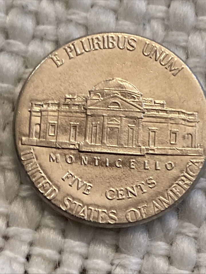 2014’p Nickel Jefferson No Rim On Bottom Of Coin Off Center Doubling - Image 2 of 4