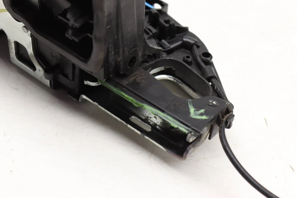 2010-2015 BMW 750I XDRIVE - CERRADURA DE PUERTA TRASERA IZQUIERDA Actuador 7185687 Foto 2 de 4