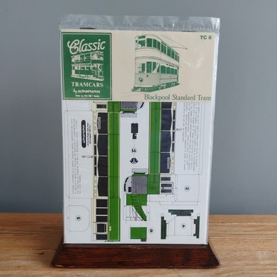Classic Blackpool Standard Tram Tramcar AlphaGraphix 00 Scale Model Kit Neu