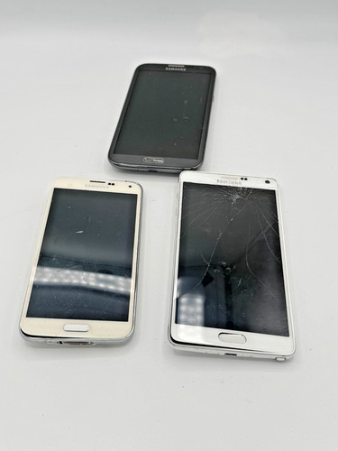 Lot of 3 Samsung Galaxy Phones Note 4 S5 Note II Verizon For Parts Repair